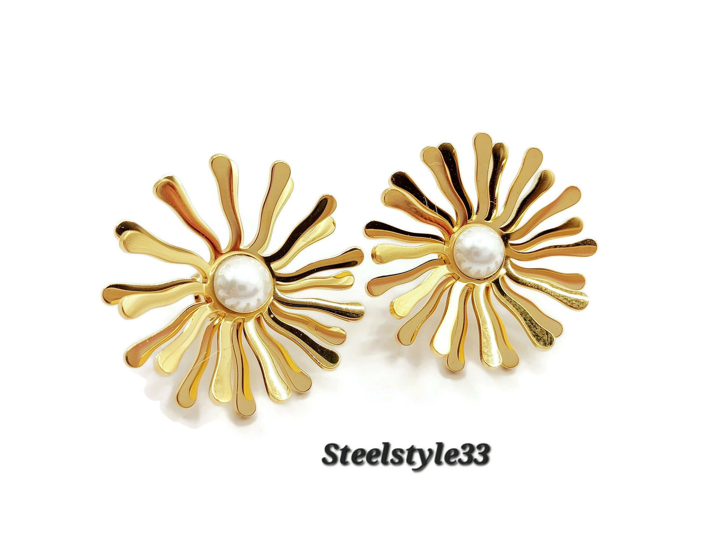 Elegant Daisy Flower earrings,18k Gold Plated, waterproof Gold Earrings, flower earrings, fashion jewellery, studs earrings steelstyle33