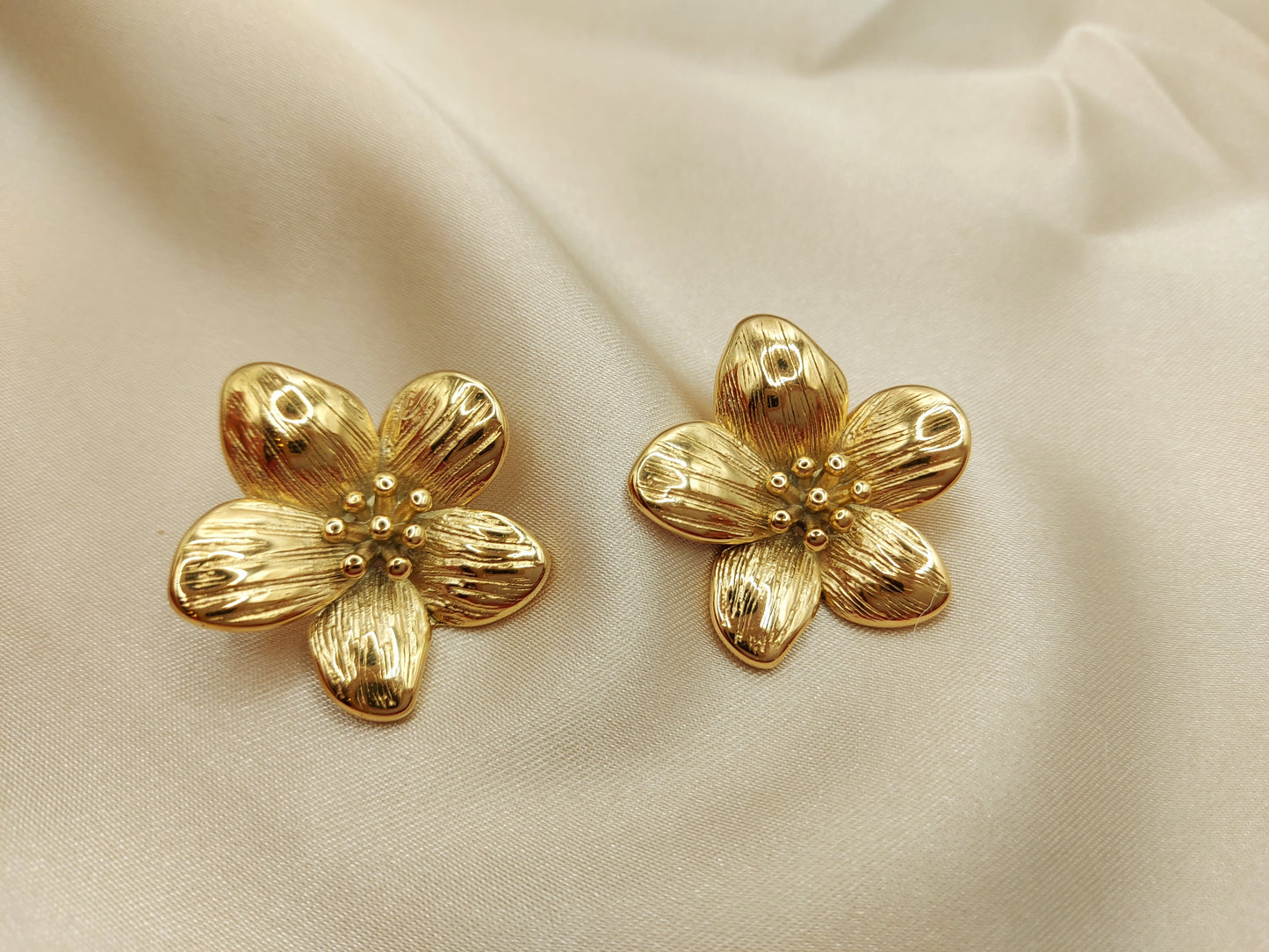 Elegant 18K Gold Plated Waterproof Floral Stud Earrings - Delicate Fashion Jewelry for Women (Copy) - steelstyle33