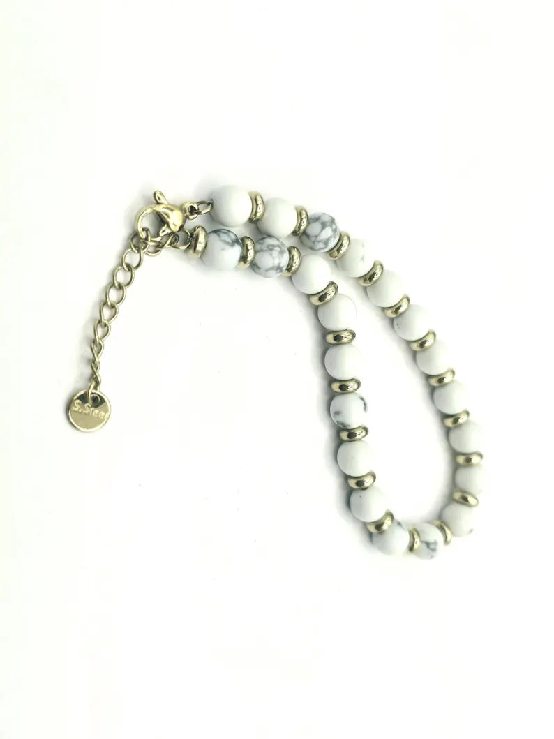 White Howlite Gemstone Bracelet 5mm, Stainless Steel in Gold, Waterproof Adjustable