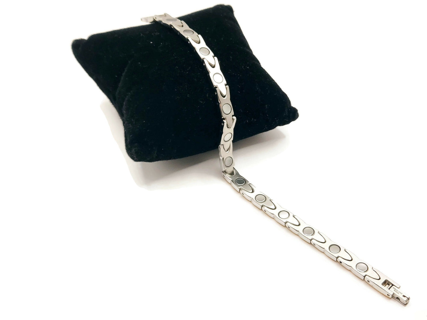 Elegant Women's Biomagnetic Braided Bracelet with silver/gold In Stainless Steel Steelstyle33