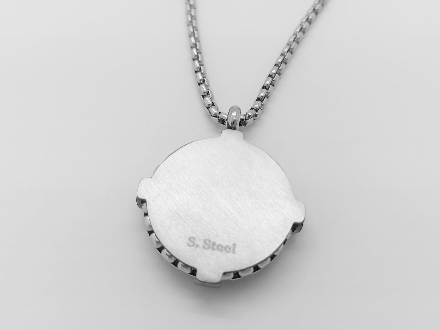 MENS WOMENS STAINLESS STEEL SILVER MARINE BOOT STEERING WHEEL PENDANT NECKLACE steelstyle33