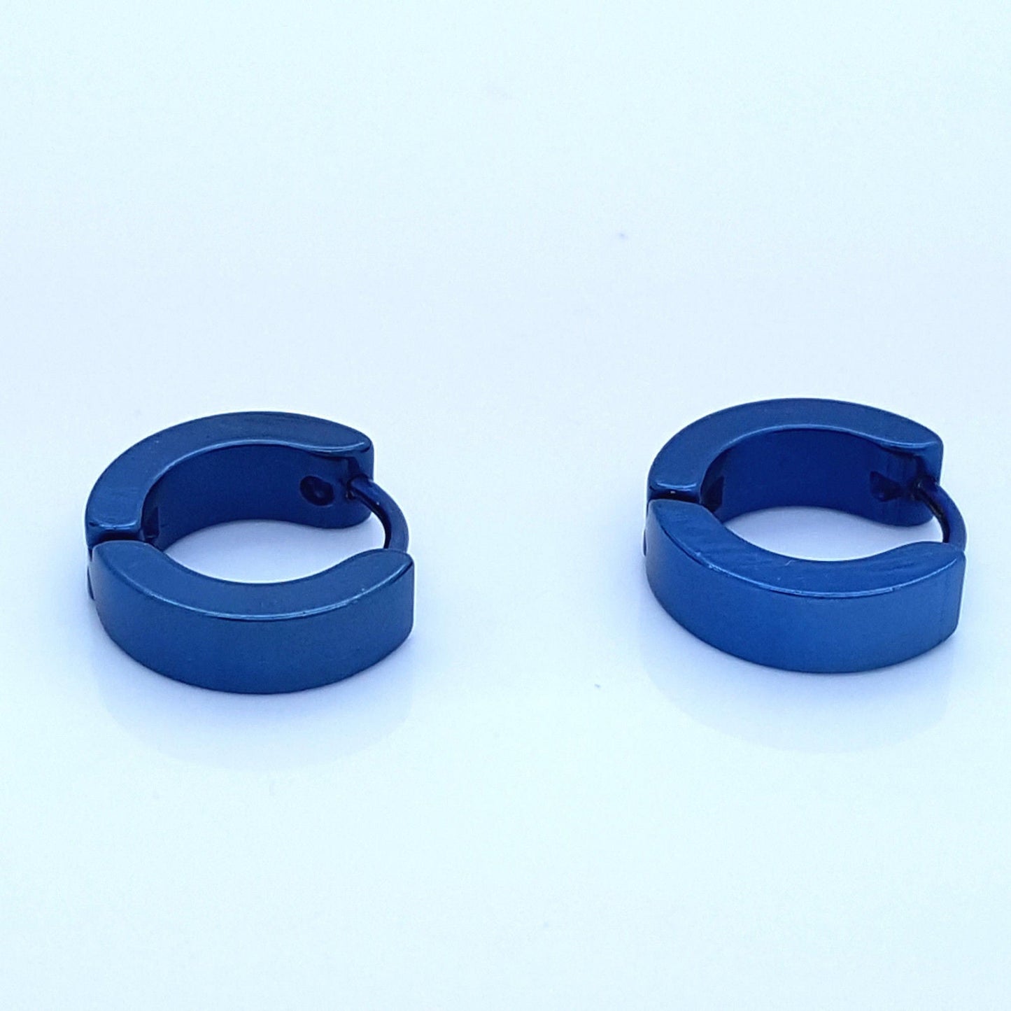 EARRINGS STAINLESS STEEL 316 L HUGGIE HOOP BLUE COLOR MENS WOMENS 1 PAIR Steelstyle33
