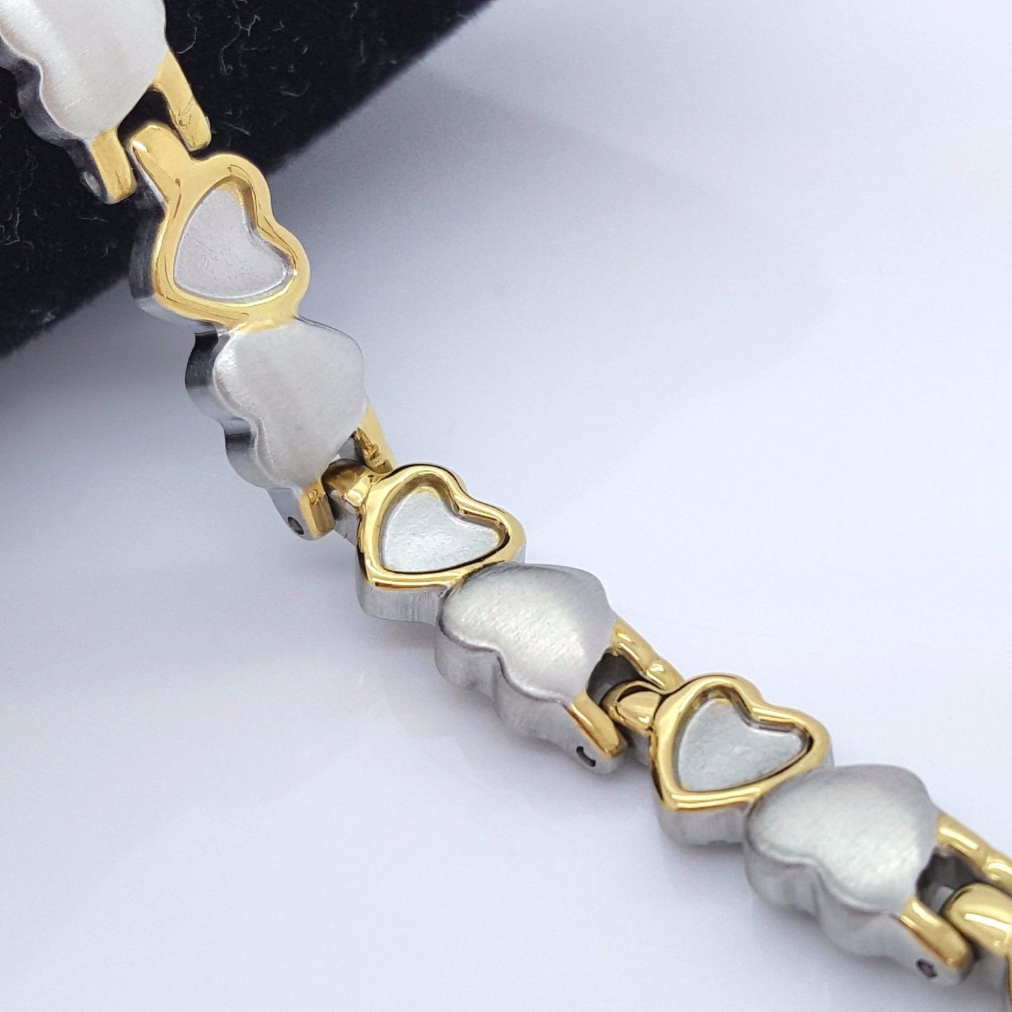 LADIE'S STAINLESS STEEL BIO MAGNETIC BRACELET 5 in 1 SILVER/GOLD HEARTS DESIGN steelstyle33