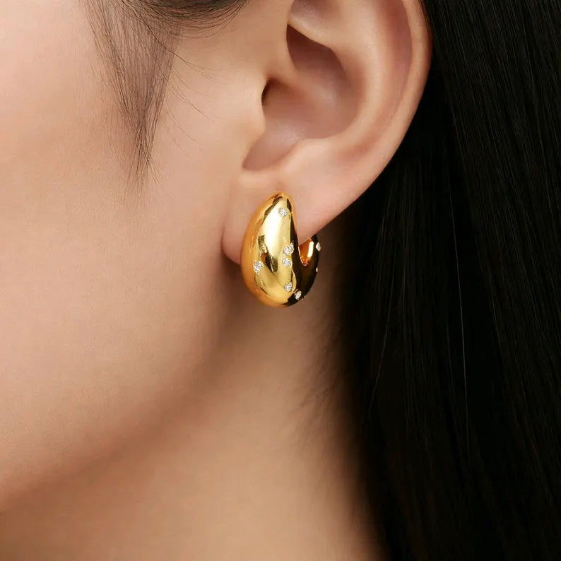 Elegant Silver Teardrop Earrings with Cubic Zirconia - Waterproof Fashion Jewelry for Women (Copy)