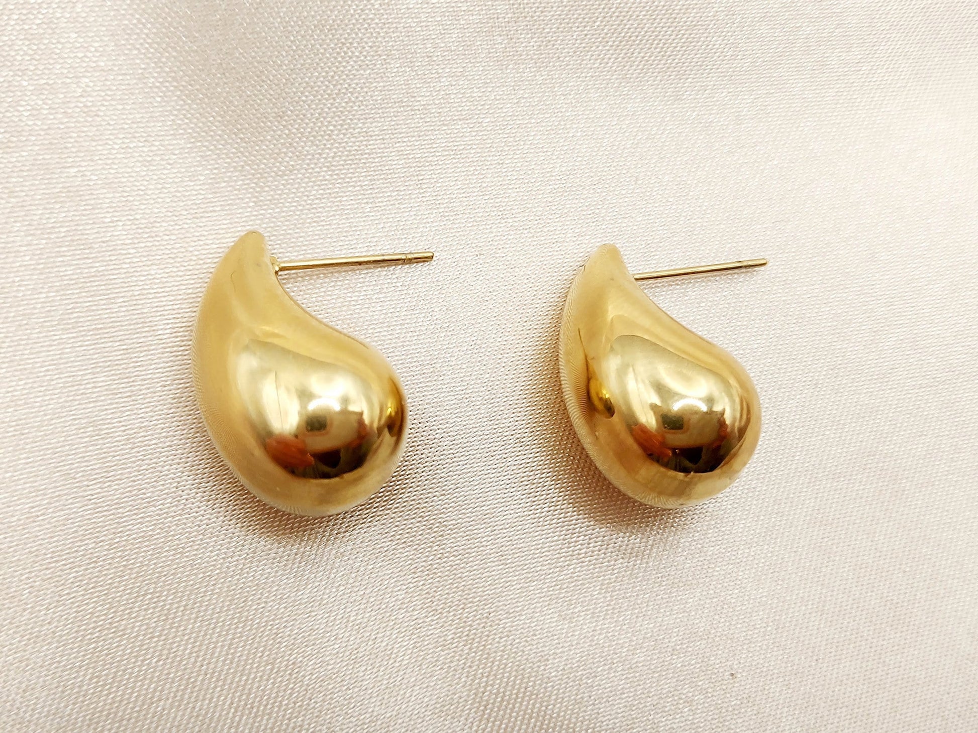 Tear drop earrings, 18k Gold Plated, waterproof Gold Earrings, tear drop earrings, fashion jewellery, gift steelstyle33