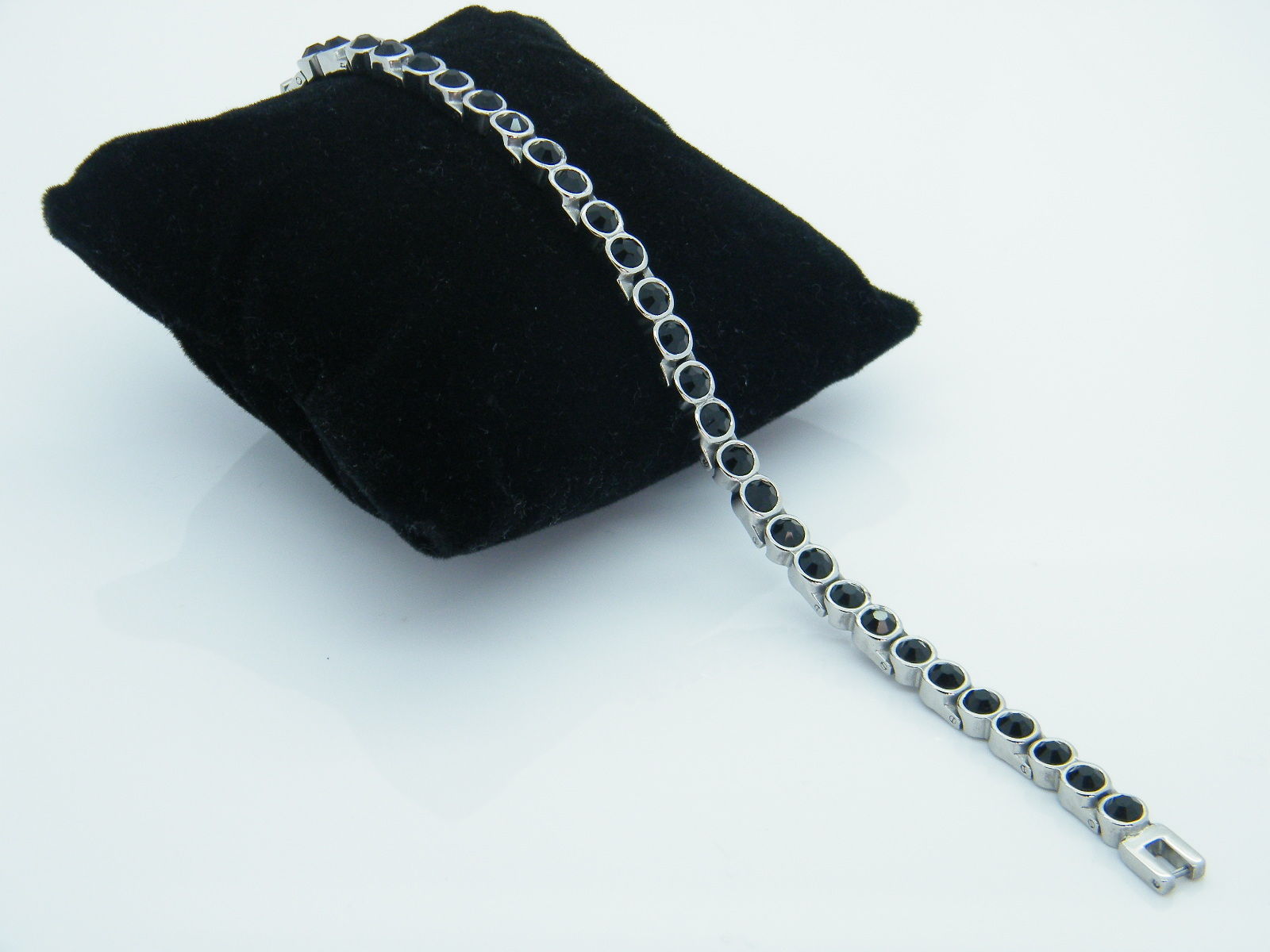 LADIE'S ELEGANT BIO MAGNETIC BRACELET 5 in 1 WITH BLACK ZIRCON STONES MZ2 steelstyle33